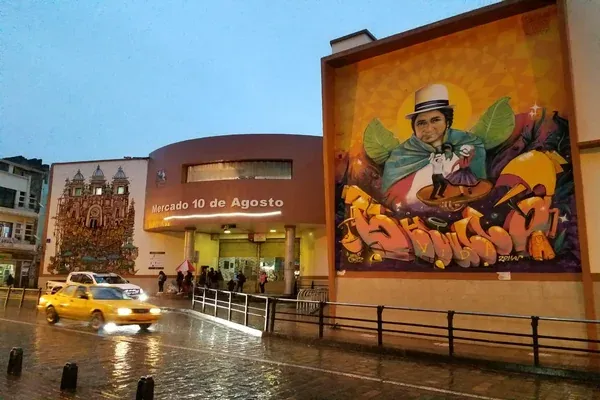 Mercado 10 de Agosto